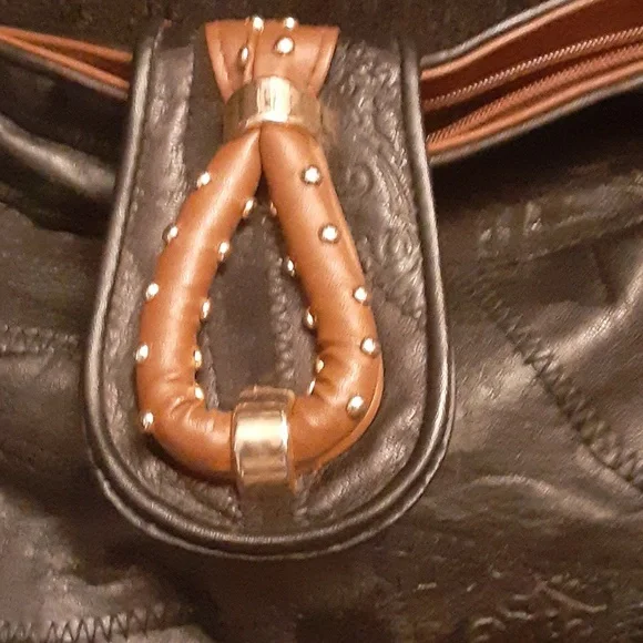 Black Leather Bag - Picture 2 of 10
